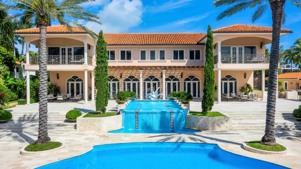 Palm Island Real Estate
