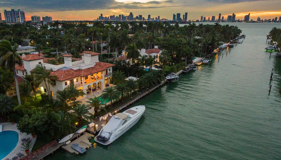Sunset Island Real Estate